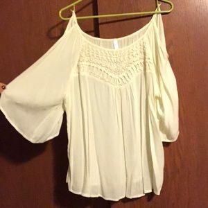 NWOT Cold Shoulder Shirt